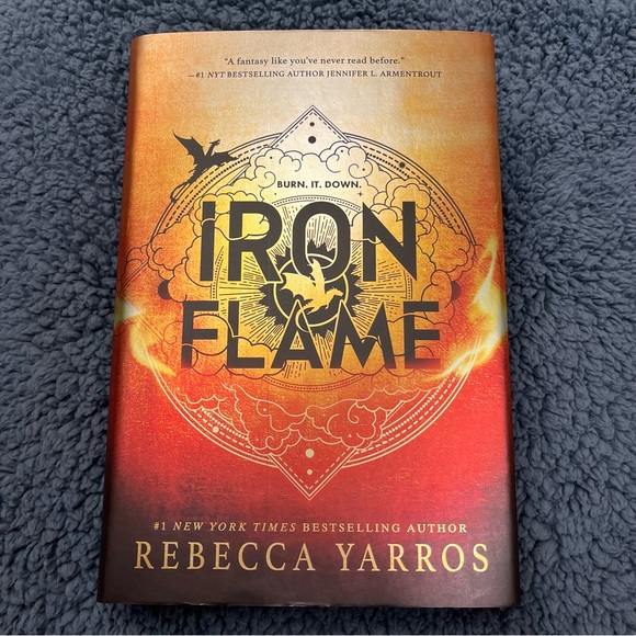 Iron Flame Rebecca Yarros Sprayed Edges Black First Edition Fourth Wing Book 2 - Picture 4 of 16